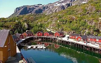 Nusfjord Rorbuer Kemping 3*