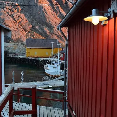 Nusfjord Rorbuer 3*